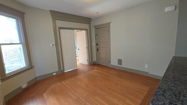 Building Photo - 47 Dickerman St