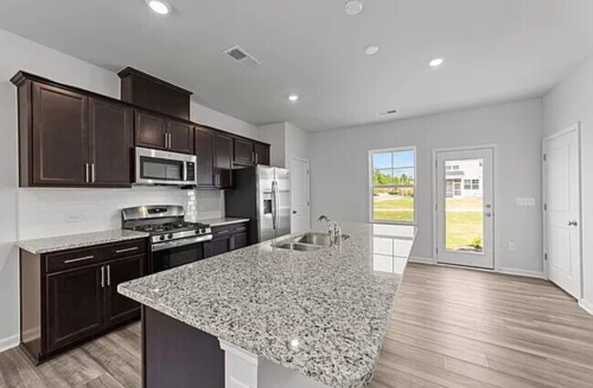 Foto del edificio - 5001 Microcline Trl