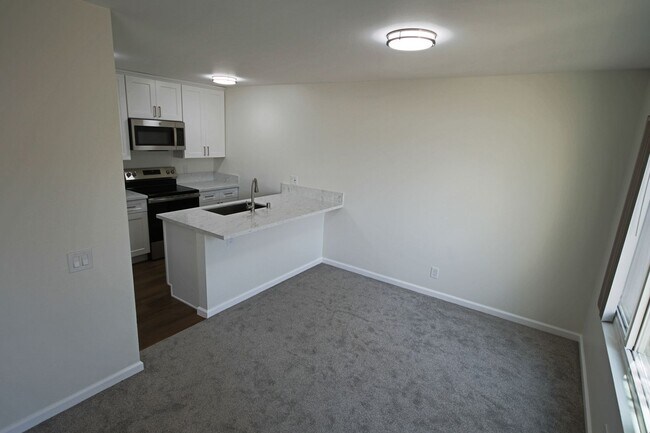 Foto del edificio - La Jolla 2 Bedroom 2 Bath walking distance...
