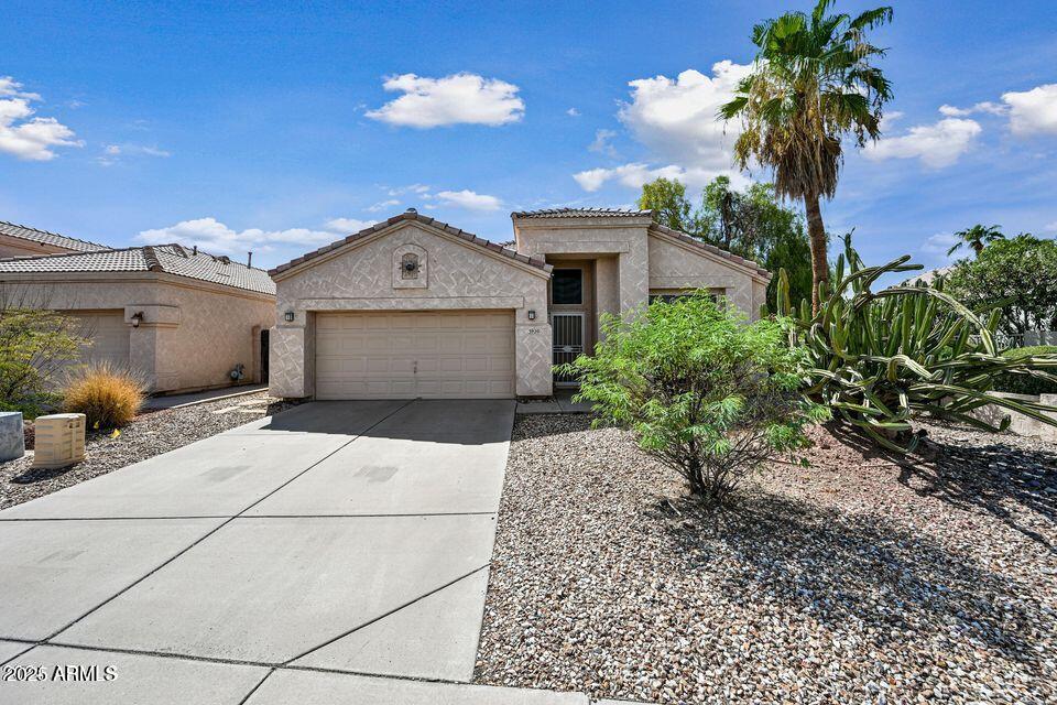 Foto principal - 3920 N 113th Ave