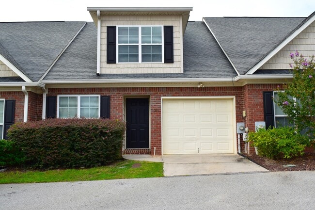 Foto del edificio - 106 Grove Landing Ct