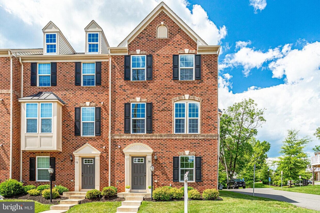 30 Madison St, Warrenton, VA 20186 Townhome Rentals in Warrenton VA