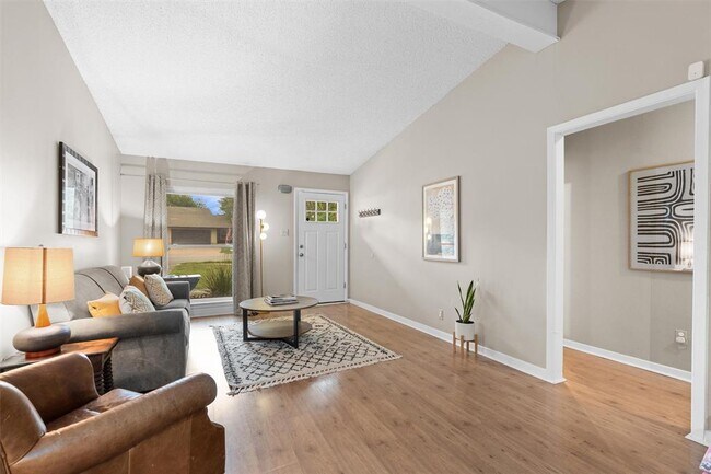 Foto del edificio - 3105 Candlelight Ct
