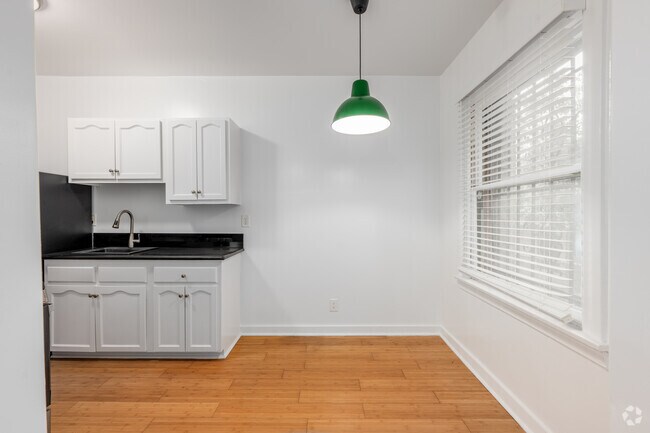 Estudio - Comedor - 1412 N Kingsley Dr