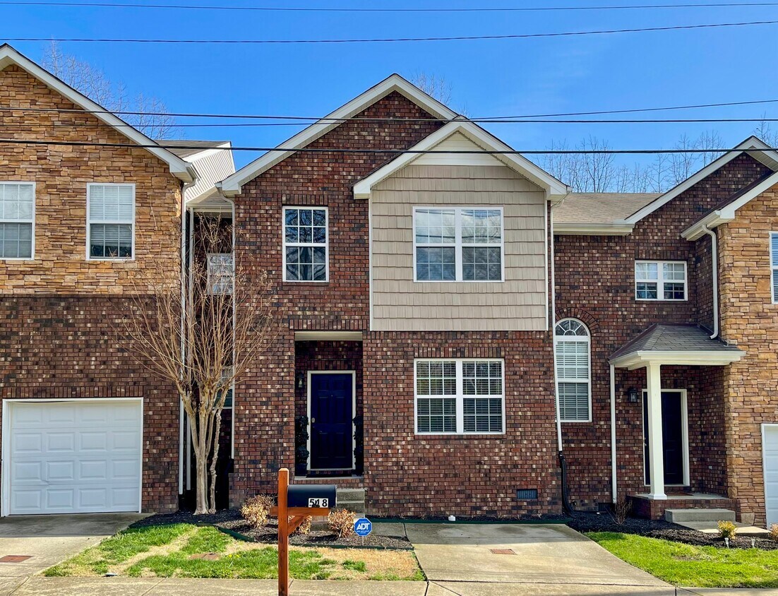 518 Pippin Dr, Nashville, TN 37013 Townhome Rentals in Nashville TN