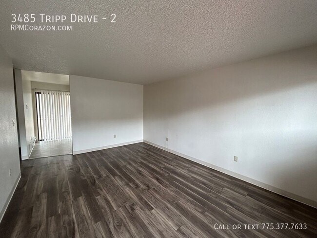 Foto del edificio - 3485 Tripp Dr