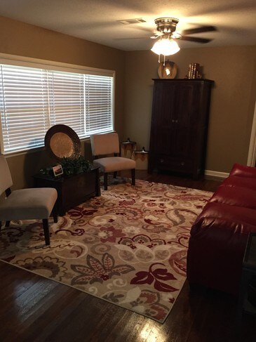 living room - 706 E 7th St