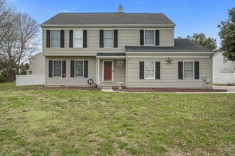 Building Photo - 200 Eagle Crest Dr