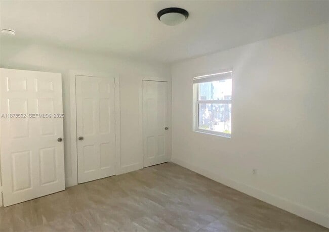 Building Photo - 11 Sidonia Ave