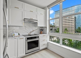 Foto del edificio - 550 Okeechobee Blvd