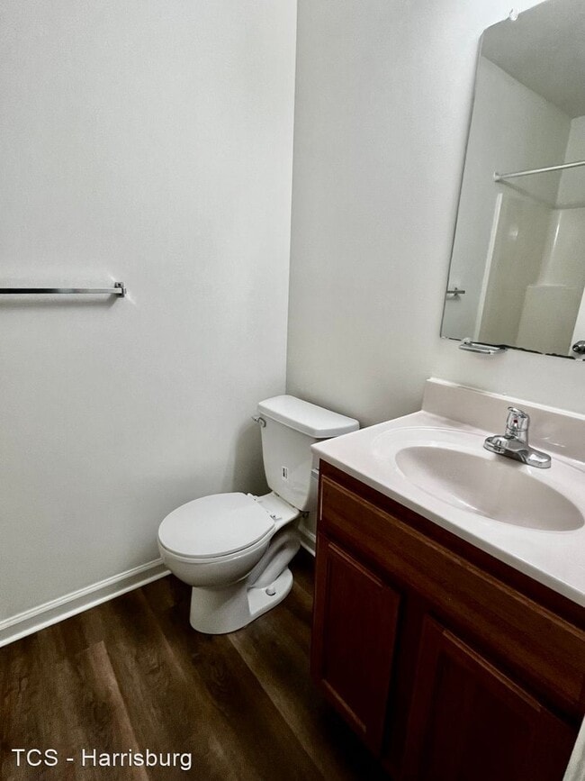 Building Photo - 3 br, 2.5 bath House - 53 North 72nd Street