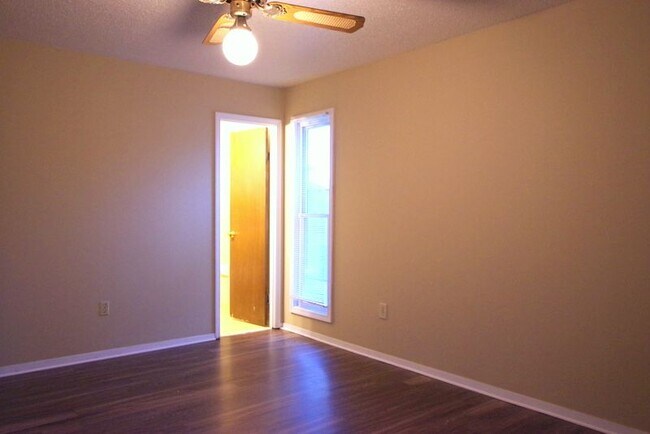 Building Photo - 6985 Cherry Blossom Dr
