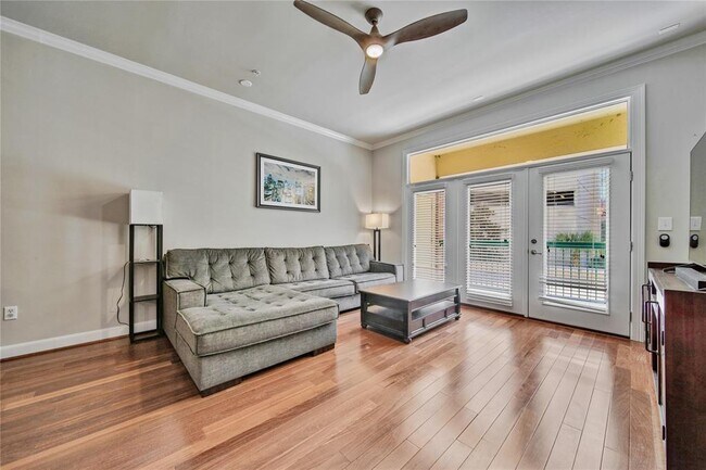 Foto del edificio - 300 St Joseph Pkwy
