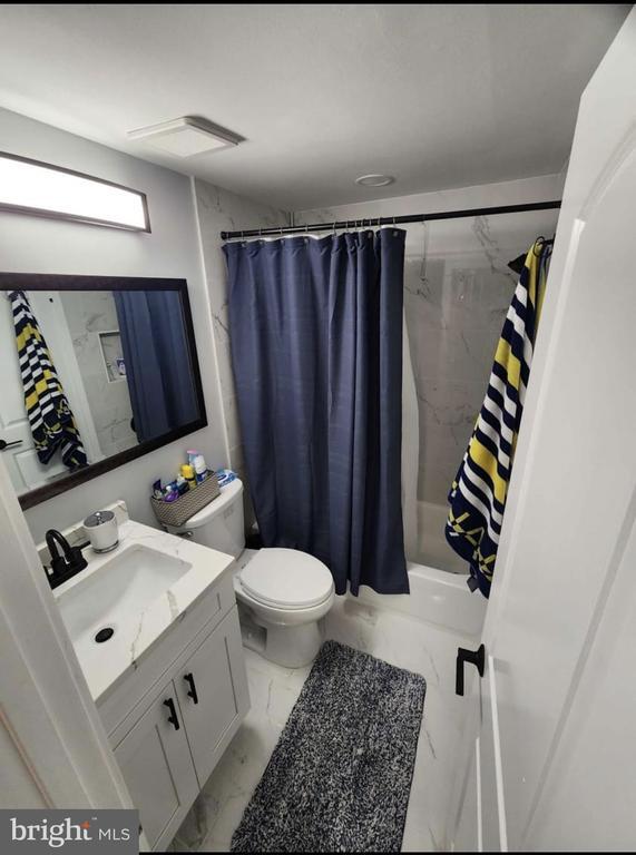 Building Photo - 18103 Copps Hill Pl