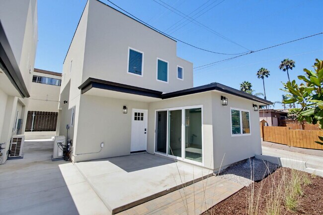 Building Photo - New Construction with Private Patio Walking Distance to Mission Bay