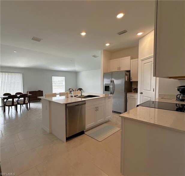 Building Photo - 17747 Paradiso Wy