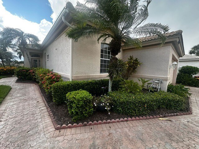 Foto del edificio - 16460 Edgemont Dr