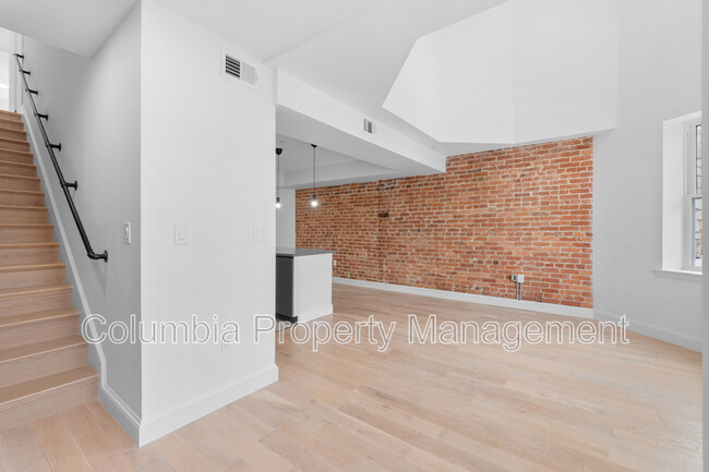 Foto del edificio - 3607 13th St NW