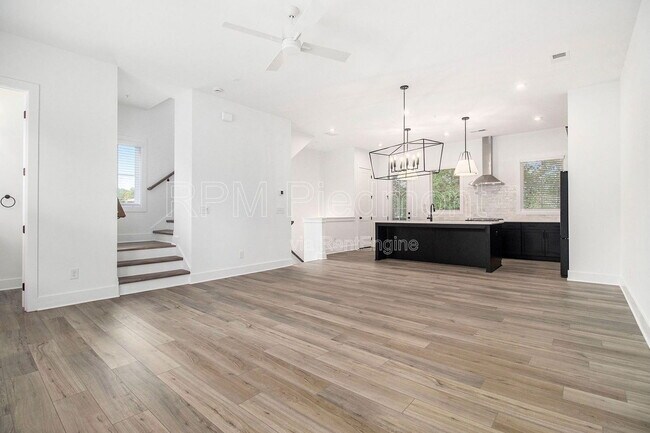 Foto del edificio - 205 Firefly Cir