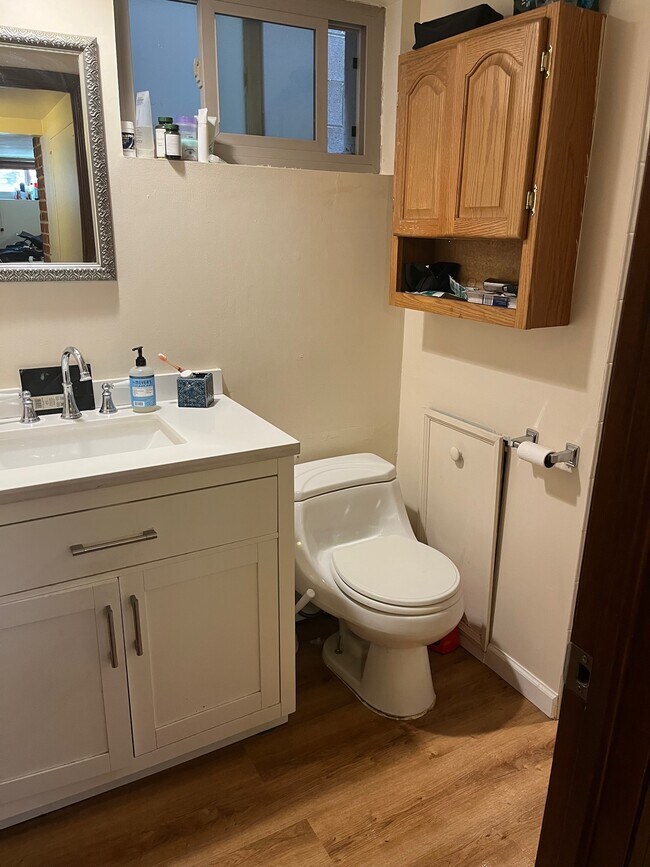 Foto del edificio - 1362 S Clarkson St