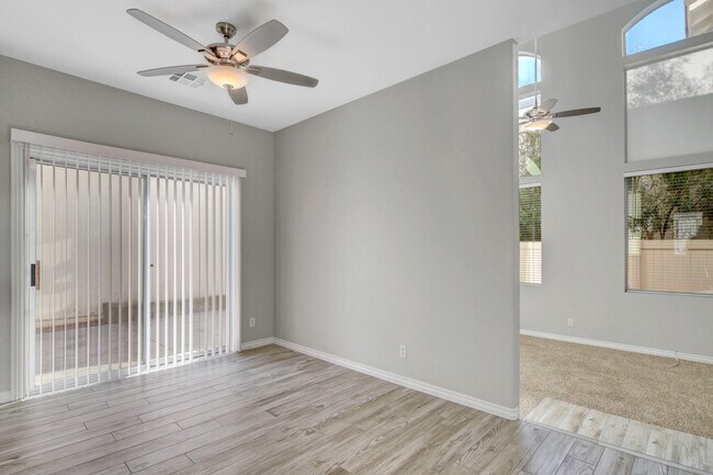 Foto del edificio - 10324 Cherry Brook St