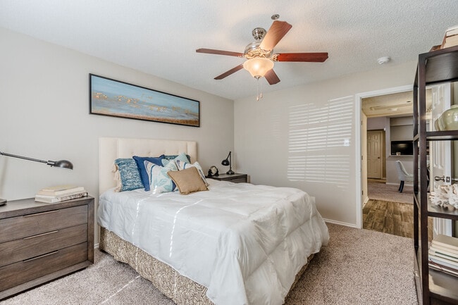 Building Photo - Amherst Apartments