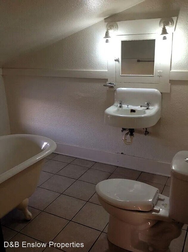 Foto del edificio - 15721 Main St E