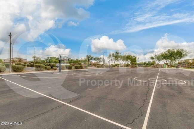 Building Photo - 9427 East Sebring Avenue