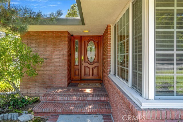 Building Photo - 591 Busch Pl