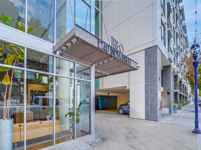 Foto del edificio - 1240 India St