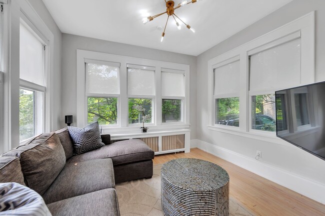 Building Photo - 277 Van Nostrand Ave