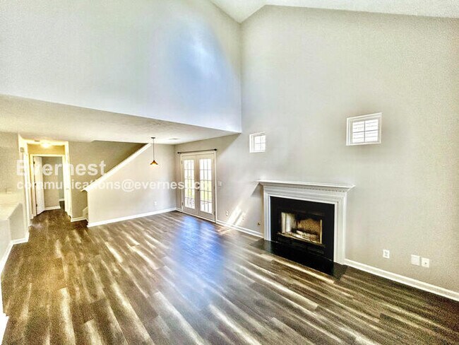 Foto del edificio - 2060 Lexington Ln