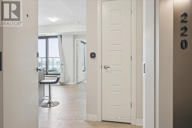 Photo du bâtiment - 3006 William Cutmore Blvd