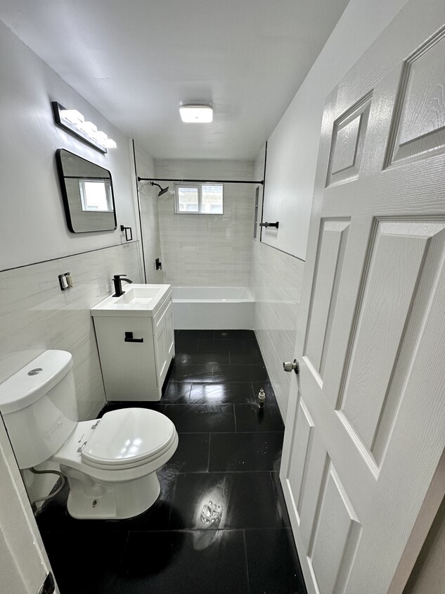 Primary Photo - 144 Perkins Ave