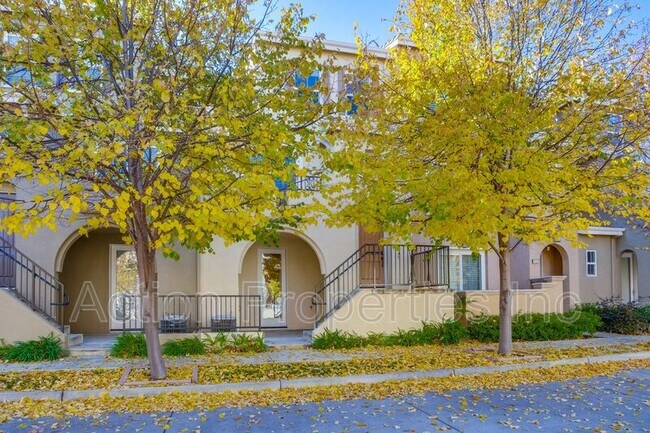 Building Photo - 455 Magritte Way