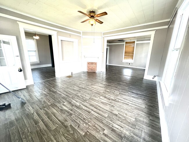 Foto del edificio - 308 N 16th St