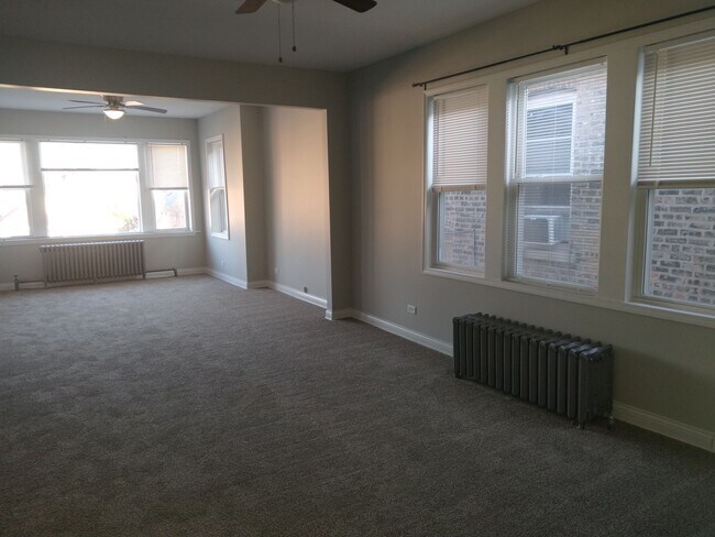 Foto del edificio - 6812 S Rockwell St