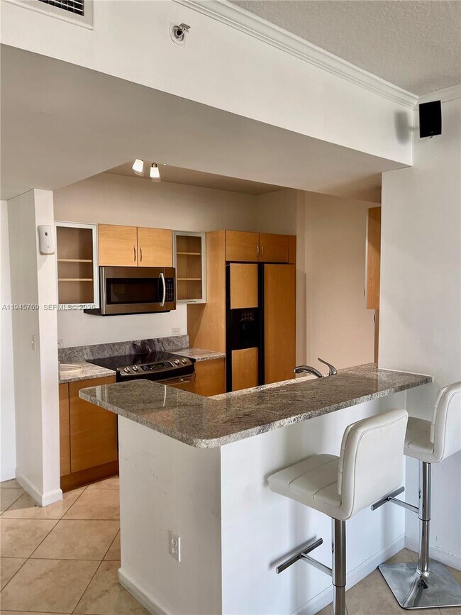 Foto del edificio - 18800 NE 29th Ave