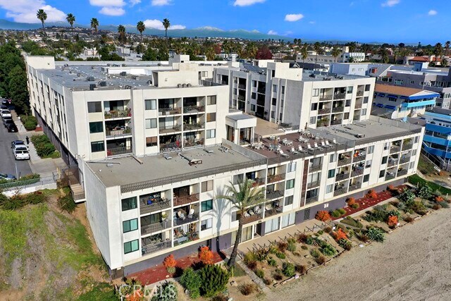Primary Photo - 1140 E Ocean Blvd