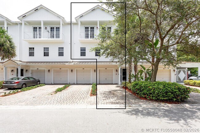 Foto del edificio - 6809 Lakeside Cir N