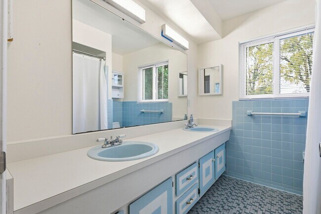 Foto del edificio - 560 S Ann Arbor St