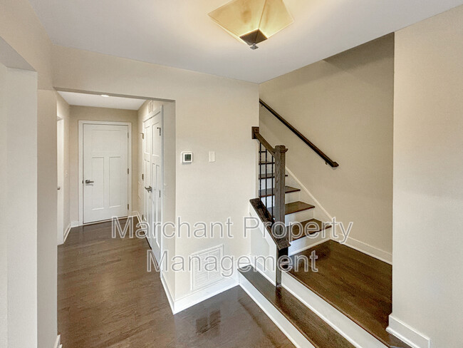 Building Photo - 41 Itasca Dr