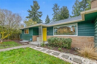 Building Photo - 9826 13th Ave SW