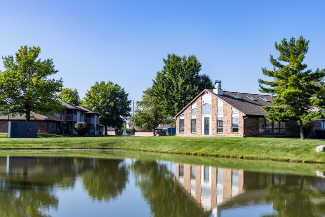 Building Photo - Suncrest