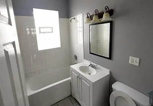 Building Photo - 604 E Marquette Rd