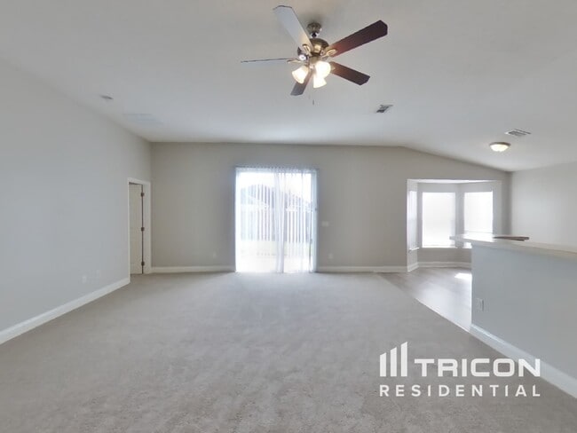 Building Photo - 961 Misty Maple Ct