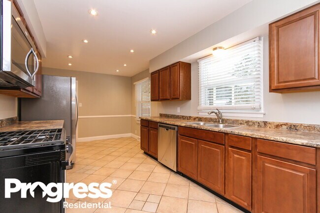 Building Photo - 8246 Windcombe Blvd