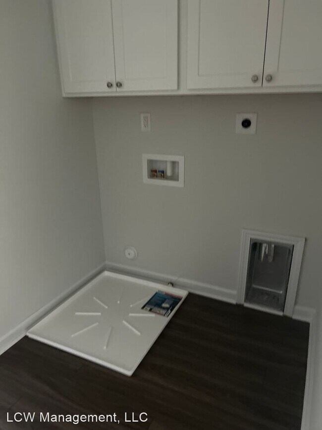 Foto del edificio - 4 br, 3 bath House - 1561 Ever Spring Driv...