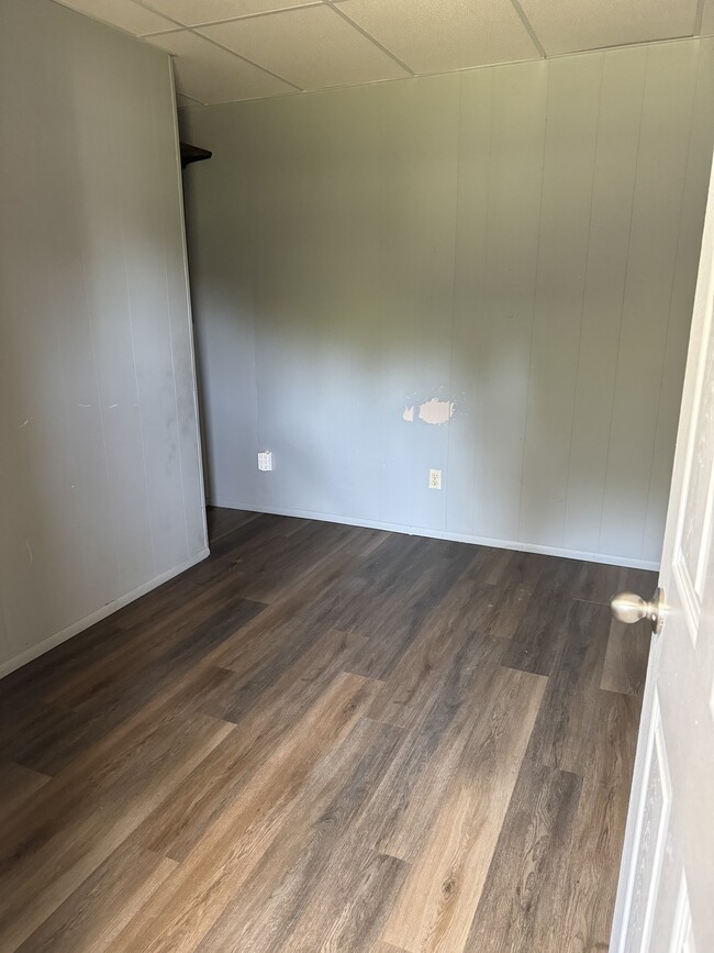 Building Photo - 7810 Fernbank Ct