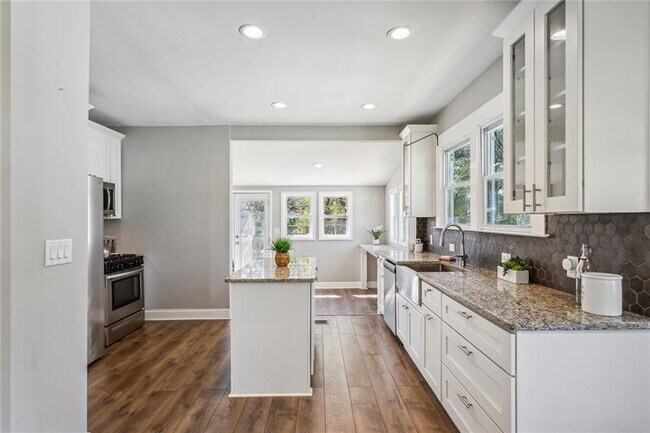 Foto del edificio - 1654 Westhaven Dr SW